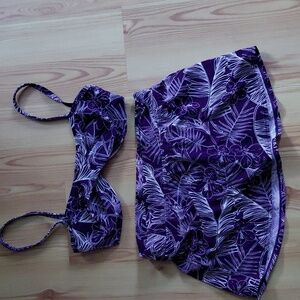 VENUS Purple and White Floral Swimwear Bottoms:12 Top:32 D/34 C/36B